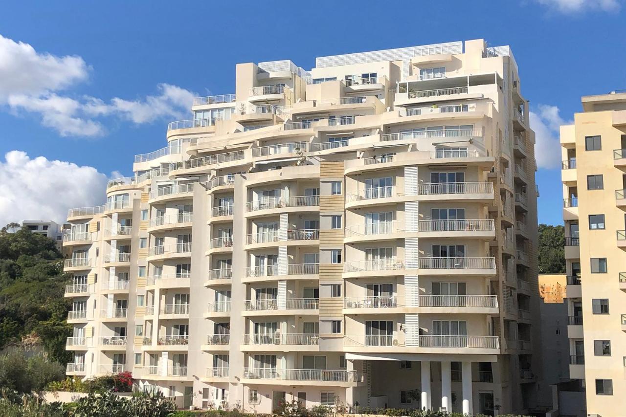 Modern Apartment Steps From Balluta Bay Sliema Kültér fotó